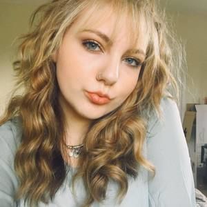 Meet your Posher, Paige